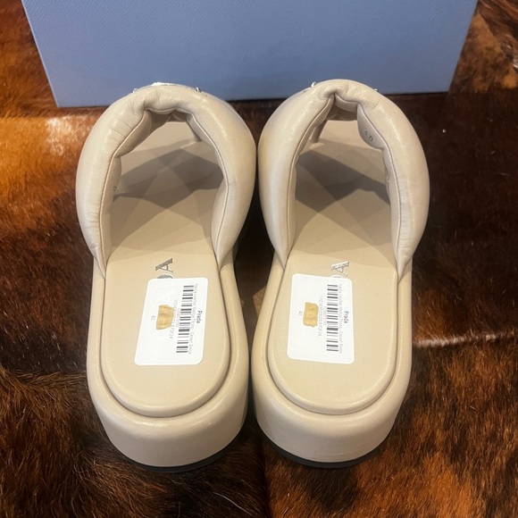 NWT Prada Beige Soft Padded Nappa Thong Wedge Sandals - Picture 6 of 8